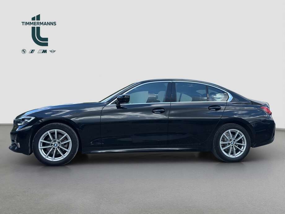 BMW 320i (Bild 6/13)