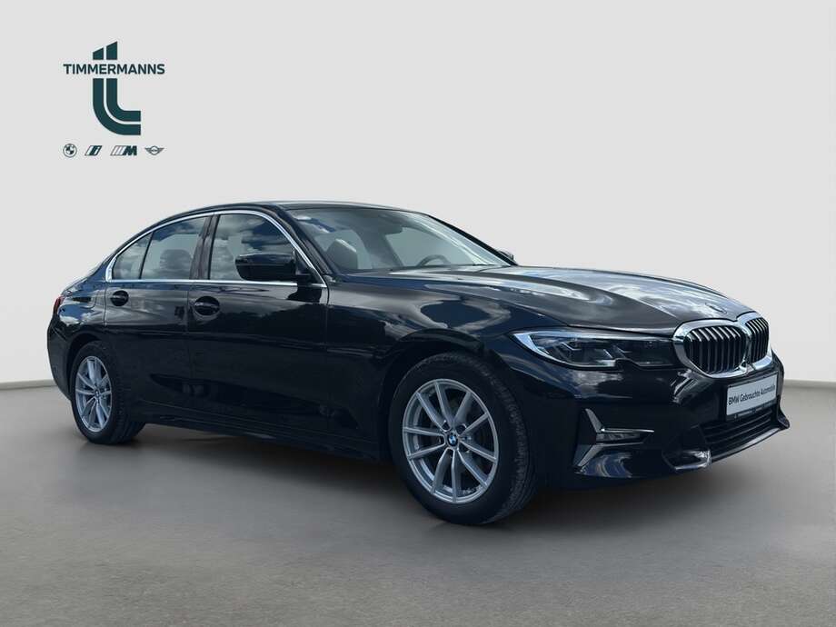 BMW 320i (Bild 11/13)