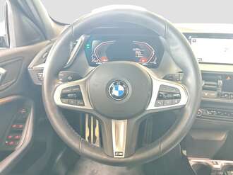 BMW 118i (Bild 2/15)