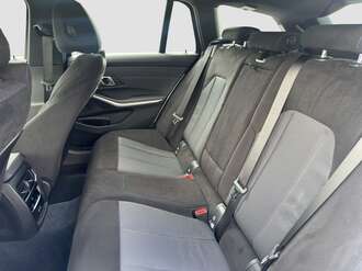 BMW 330i xDrive (Bild 3/16)