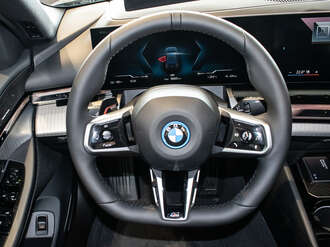 BMW i5 eDrive40 Limousine (Bild 1/17)