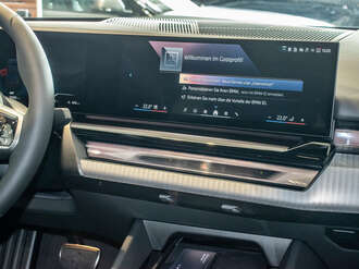 BMW i5 eDrive40 Limousine (Bild 2/17)