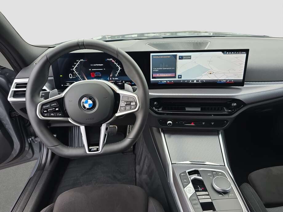 BMW 330i xDrive (Bild 5/18)