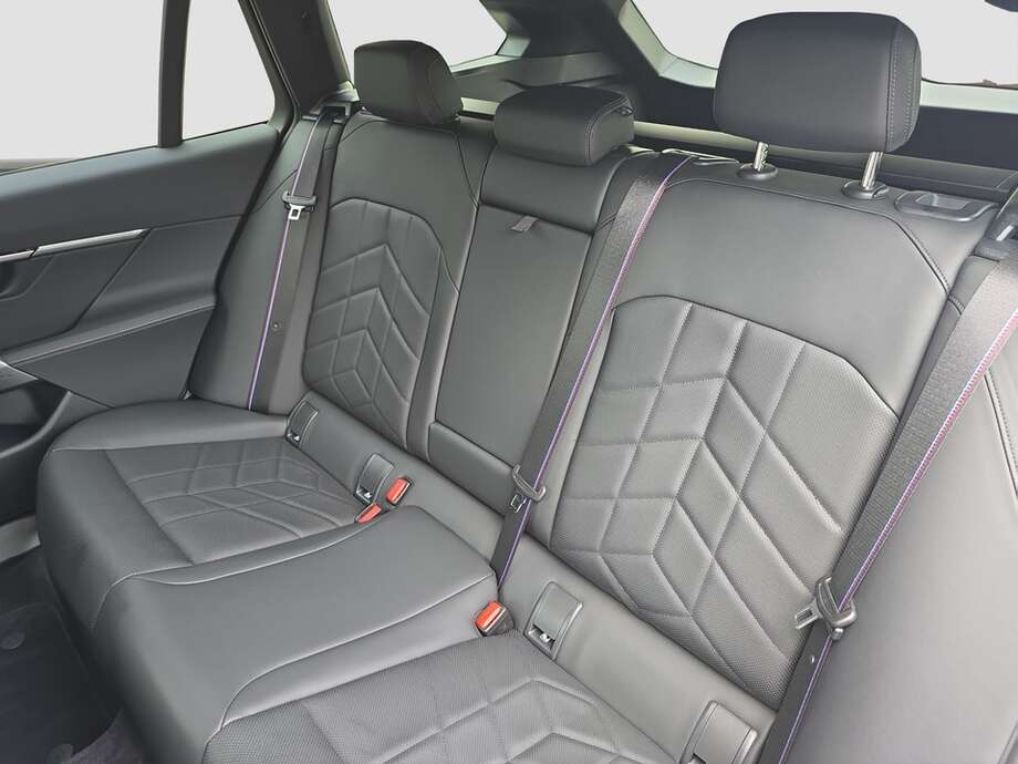 BMW 520d (Bild 6/19)