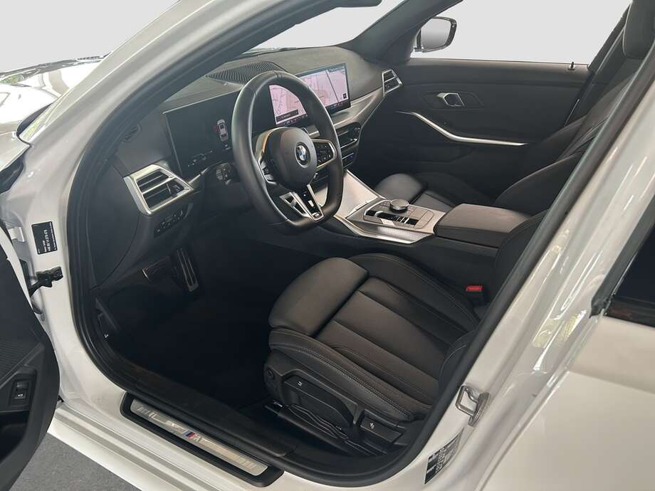 BMW 318d (Bild 15/15)