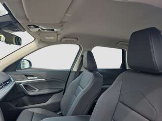 BMW iX1 eDrive20 (Bild 2/17)