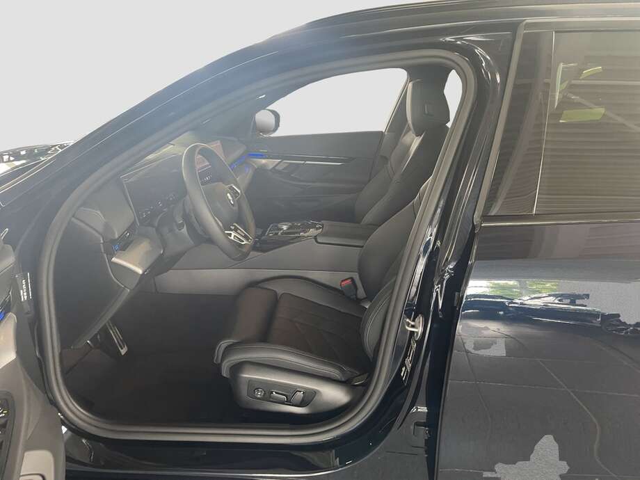BMW 520d (Bild 2/15)