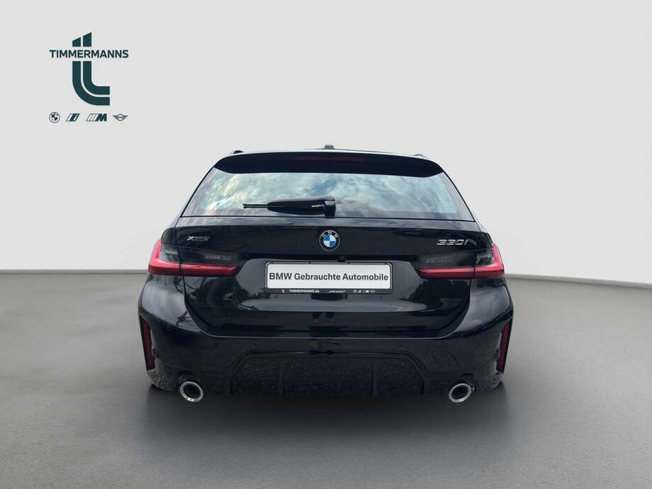 BMW 330i xDrive (Bild 8/15)