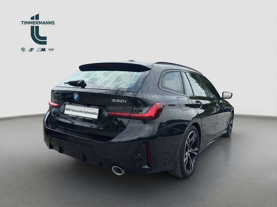 BMW 330i xDrive (Bild 9/15)