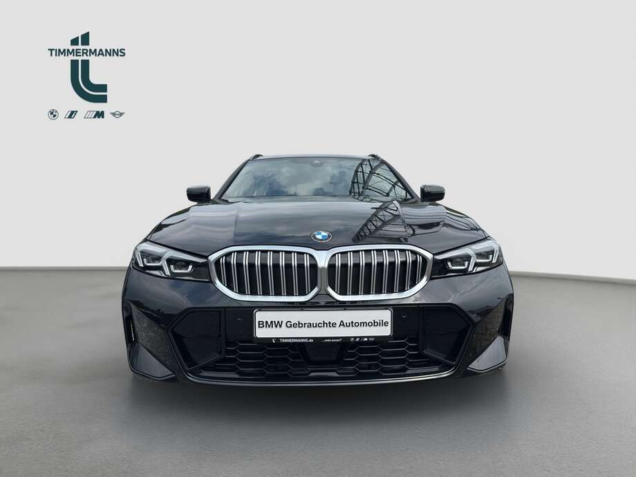 BMW 330i xDrive (Bild 12/15)