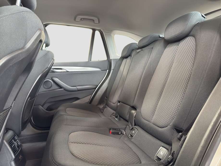 BMW X1 (Bild 6/15)