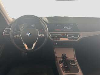 BMW 318i (Bild 3/15)