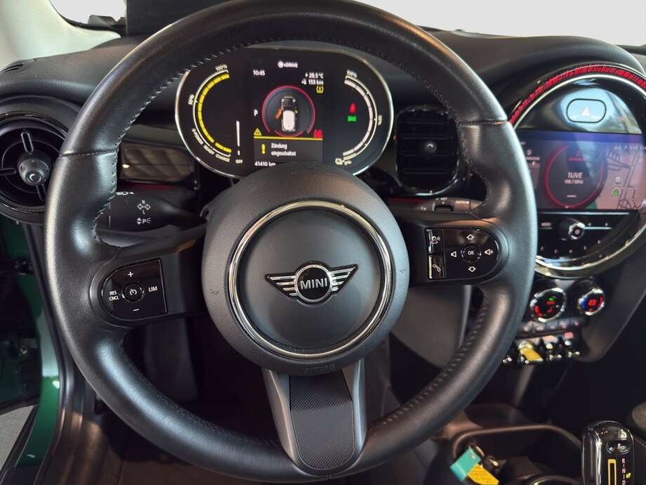 MINI COOPER SE (Bild 13/18)