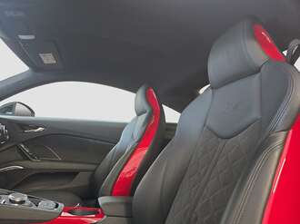 Audi TT RS (Bild 3/18)