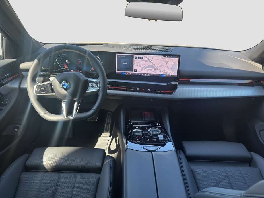 BMW 520d (Bild 4/18)