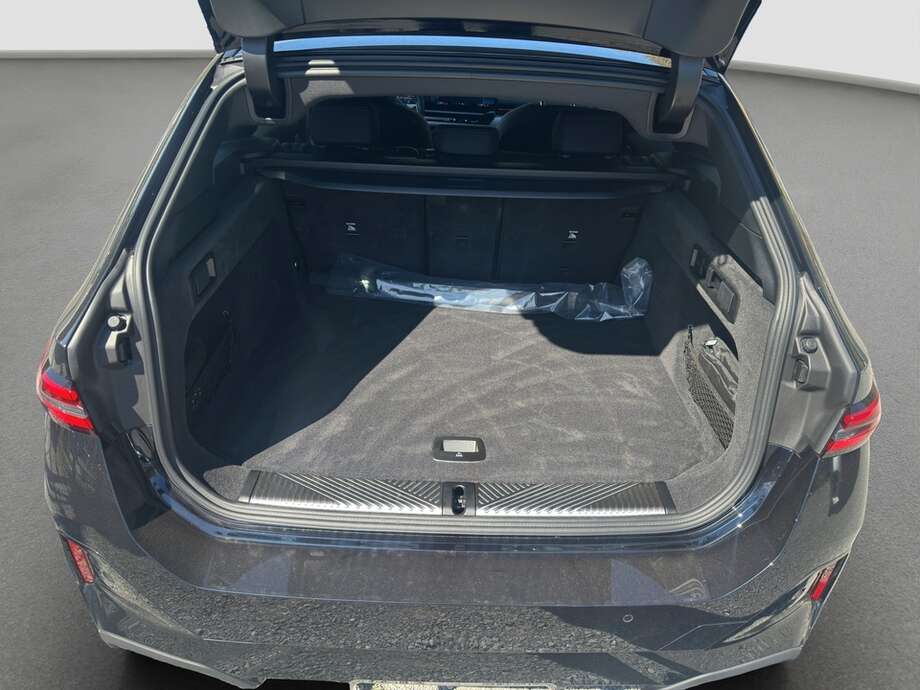 BMW 520d (Bild 6/18)