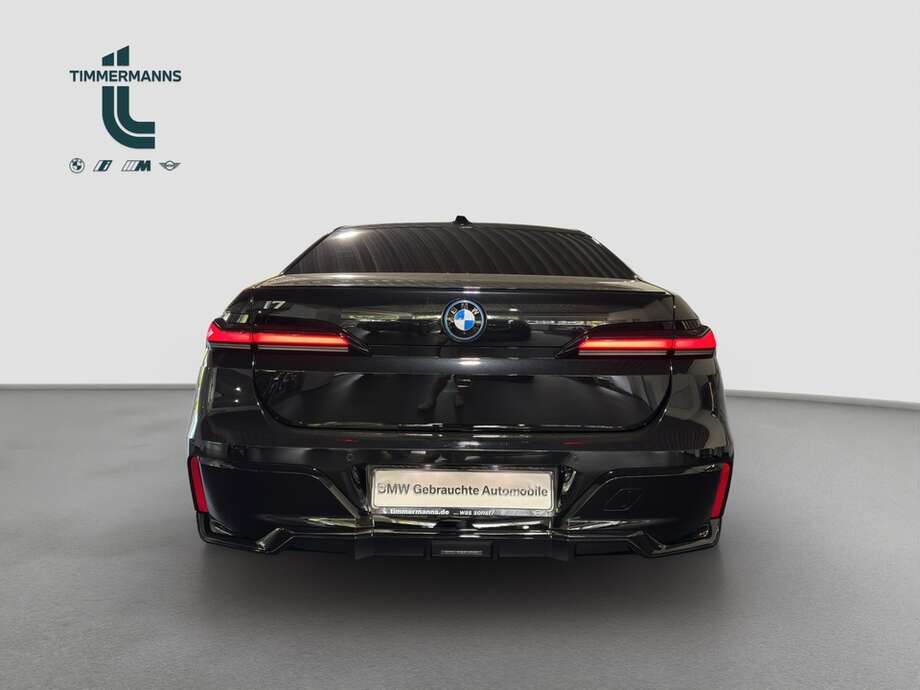 BMW i7 xDrive60 (Bild 11/16)