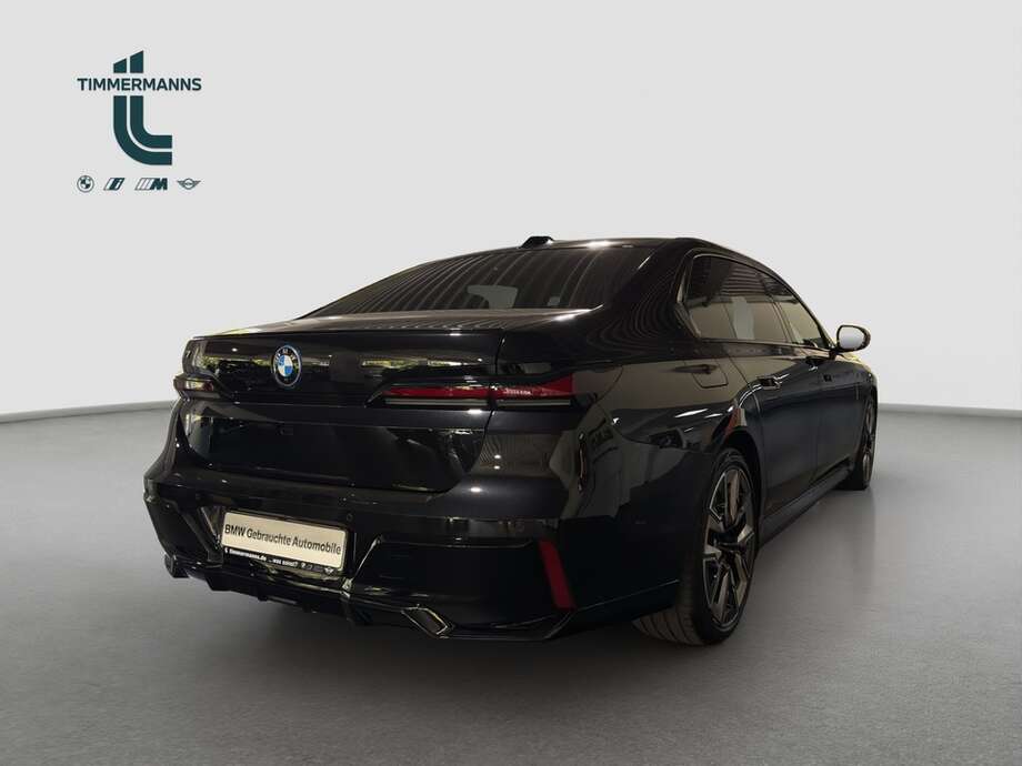 BMW i7 xDrive60 (Bild 12/16)