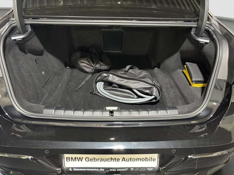 BMW i7 xDrive60 (Bild 6/16)