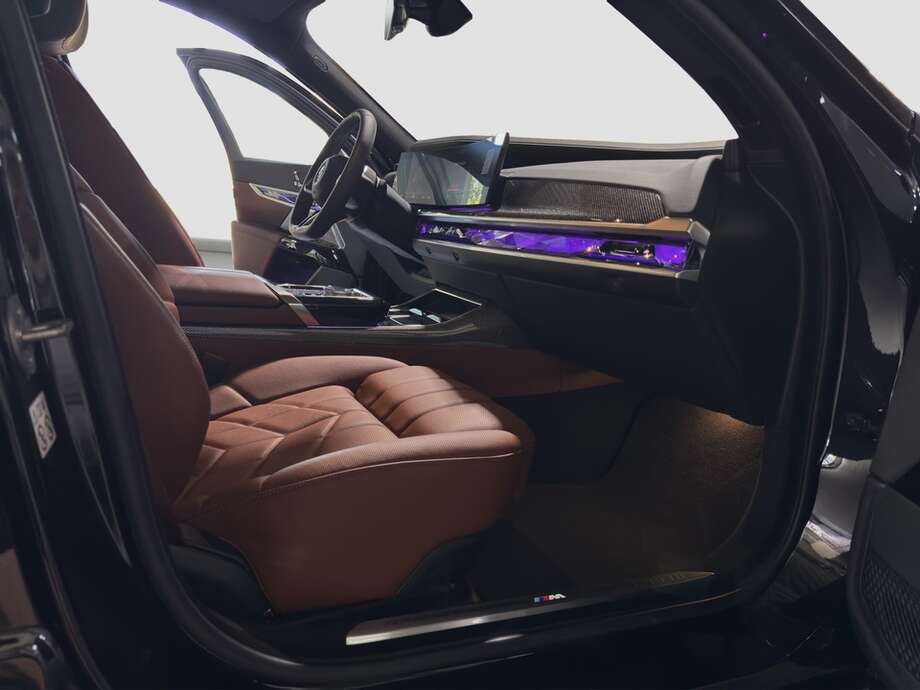 BMW i7 xDrive60 (Bild 7/16)