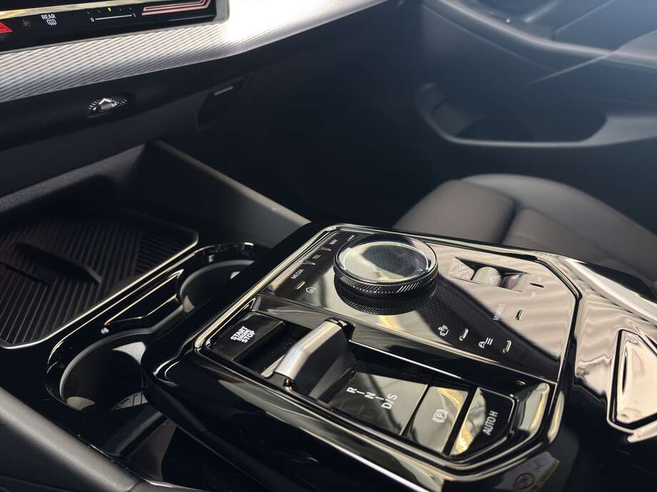 BMW 520d (Bild 8/19)