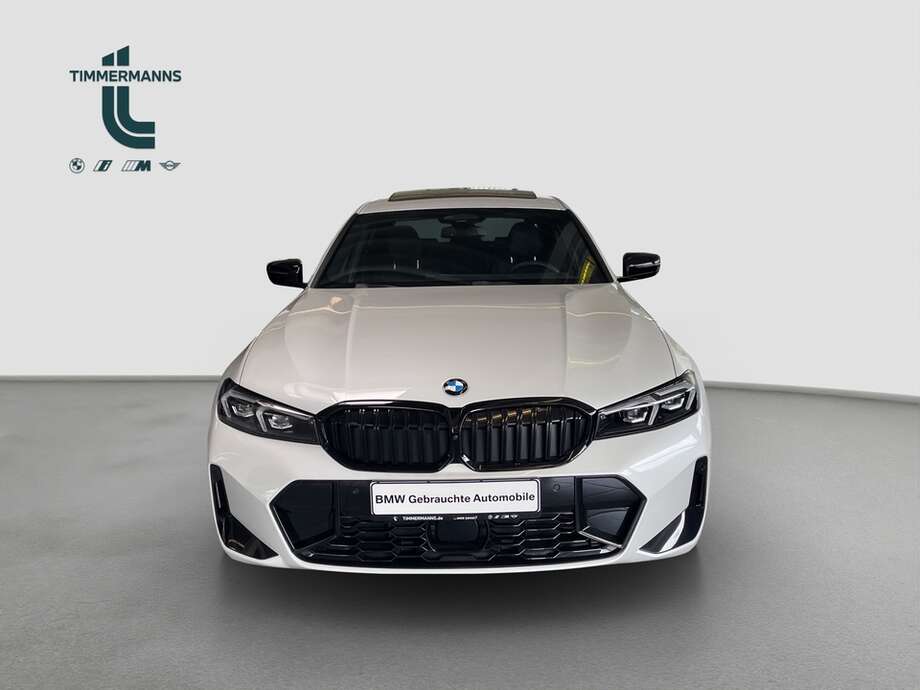 BMW 330i xDrive (Bild 17/18)