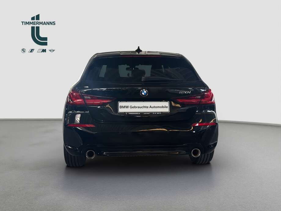 BMW 120i (Bild 11/16)