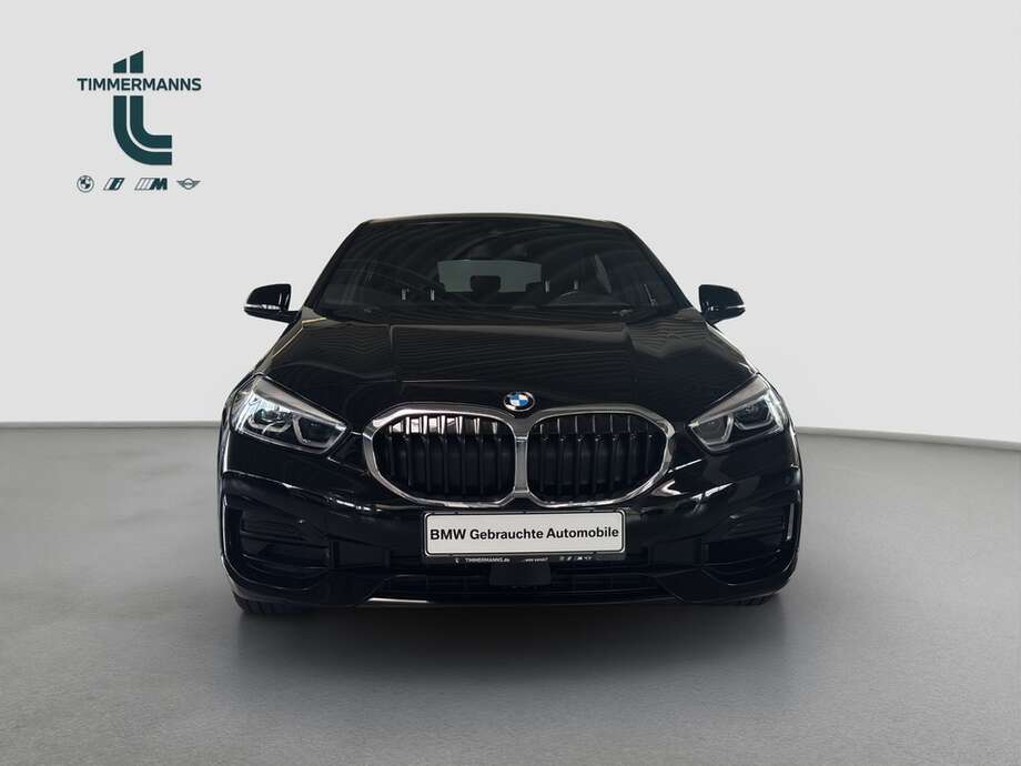 BMW 120i (Bild 15/16)