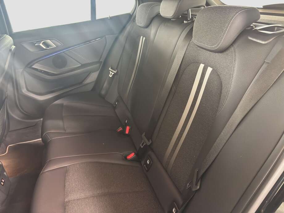 BMW 120i (Bild 6/16)
