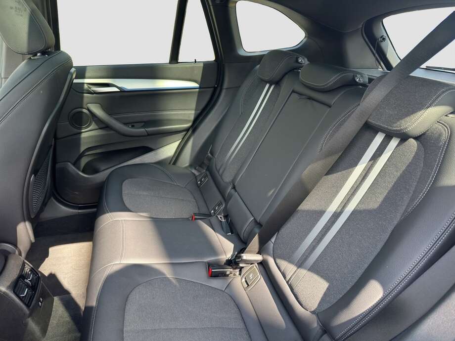 BMW X1 (Bild 6/16)