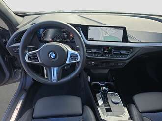 BMW 118i (Bild 3/18)