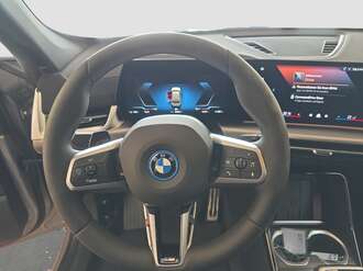 BMW iX1 eDrive20 (Bild 2/19)