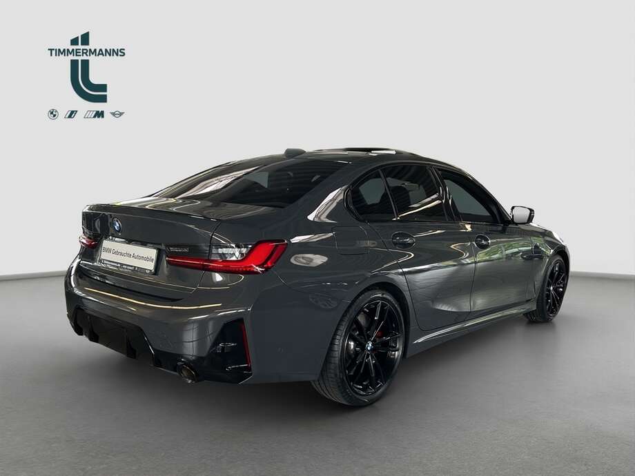 BMW 330i (Bild 13/17)