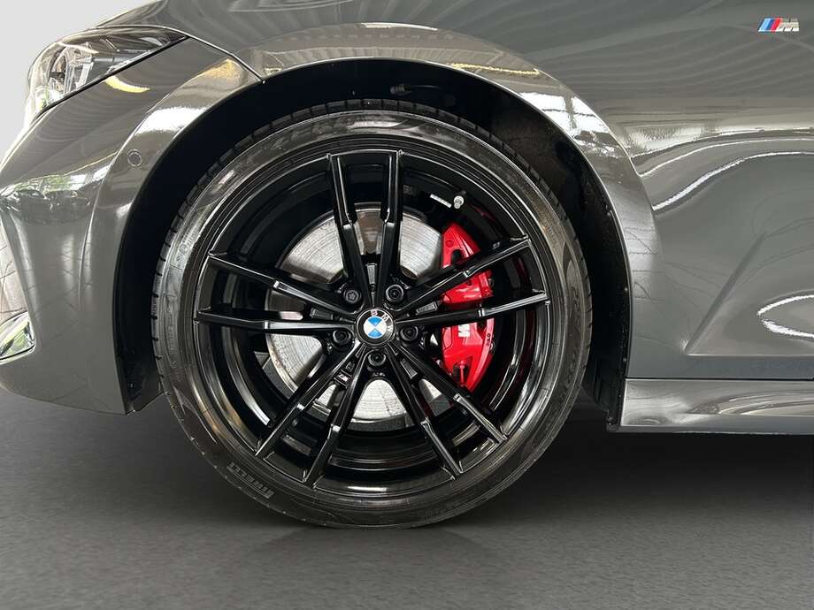 BMW 330i (Bild 17/17)