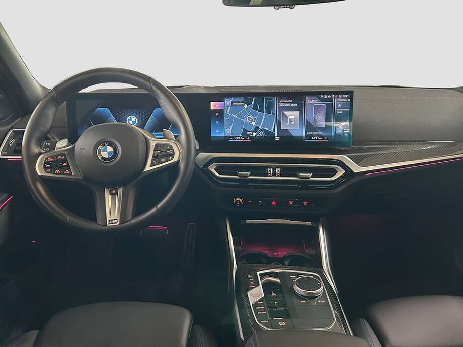 BMW 330i (Bild 5/17)