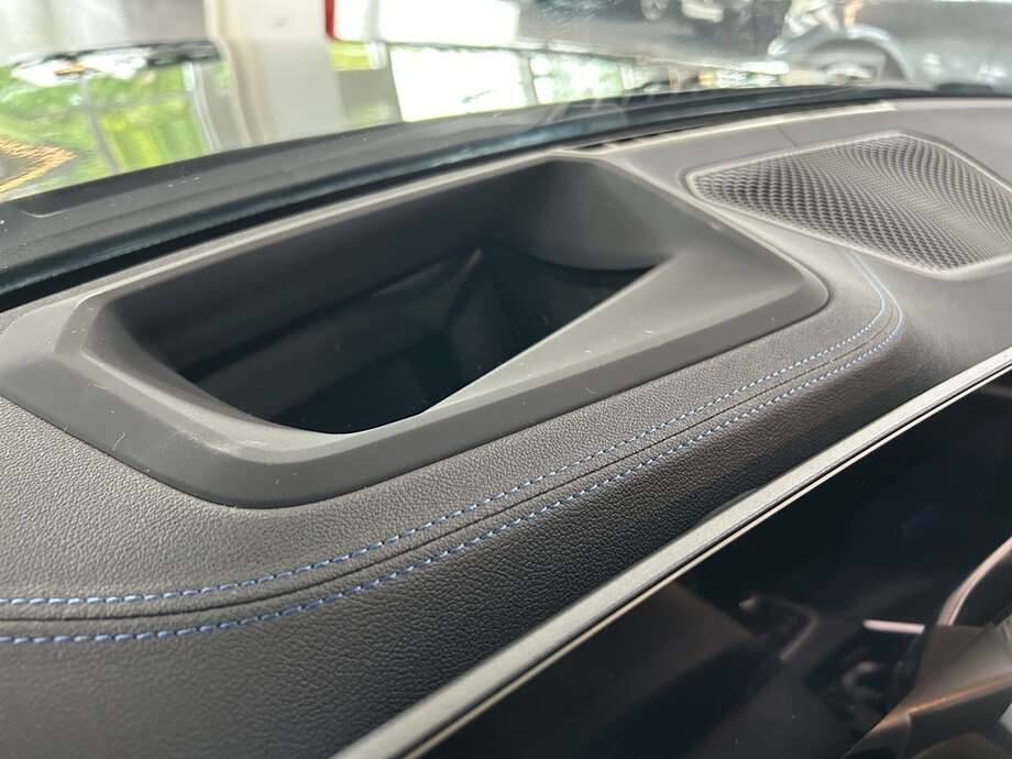 BMW 330i (Bild 9/17)