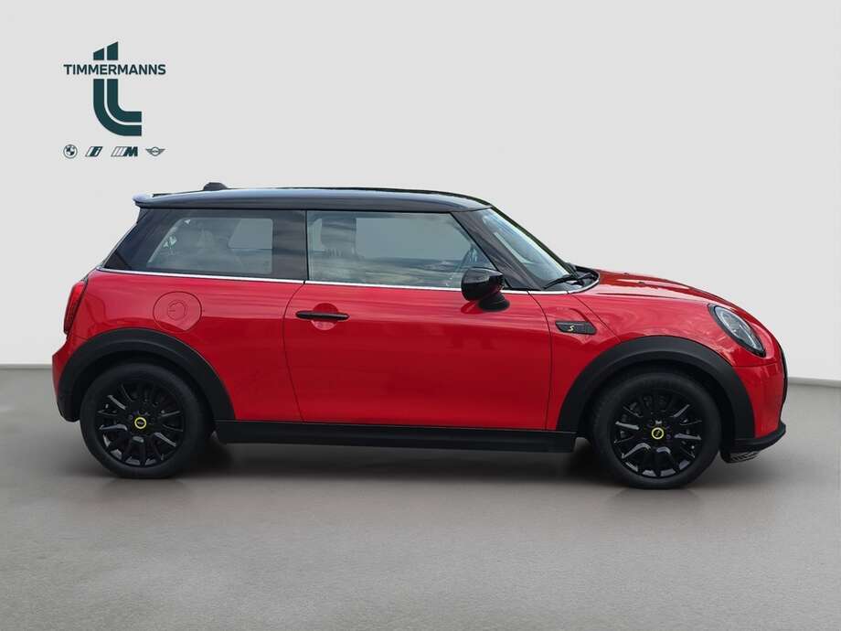 MINI Cooper SE (Bild 15/18)
