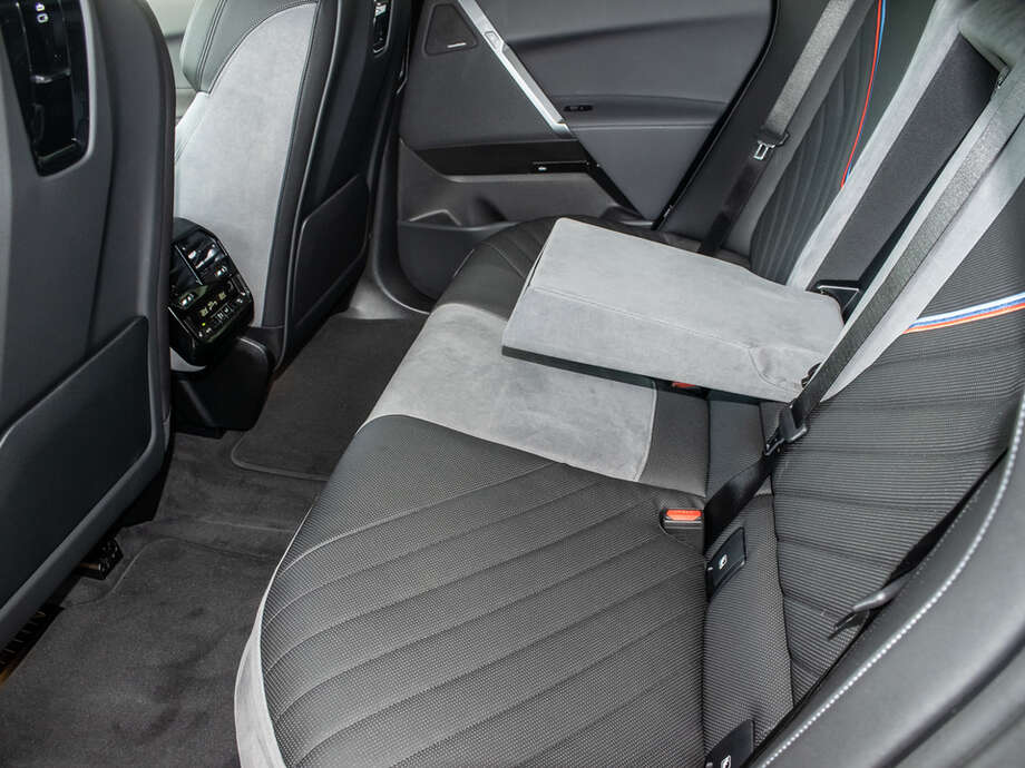 BMW iX (Bild 3/14)