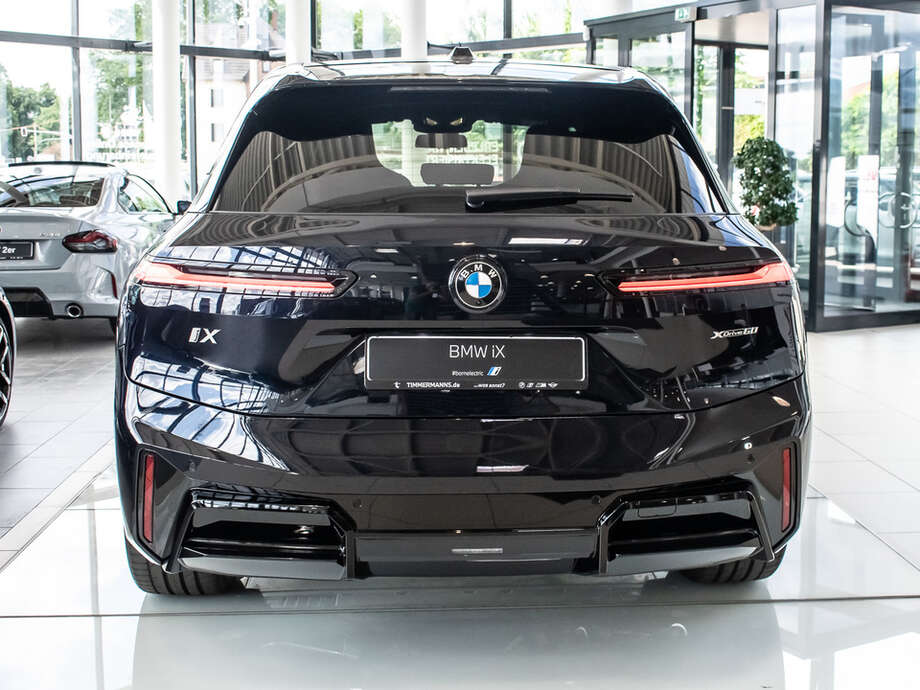 BMW iX (Bild 5/14)