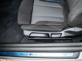 BMW 230i (Bild 1/17)