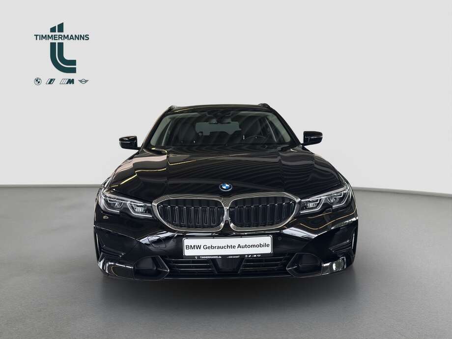 BMW 330e (Bild 14/17)
