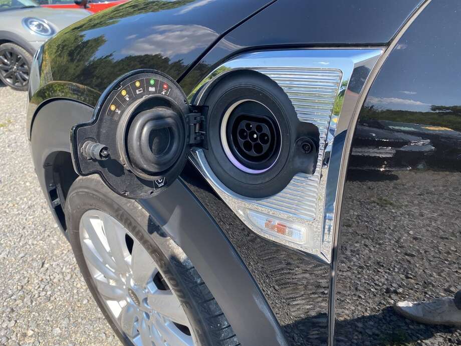 MINI Cooper SE Countryman ALL4 (Bild 10/24)
