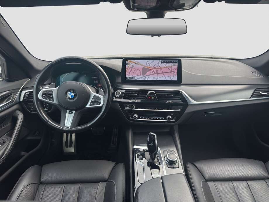 BMW 530d xDrive (Bild 3/19)