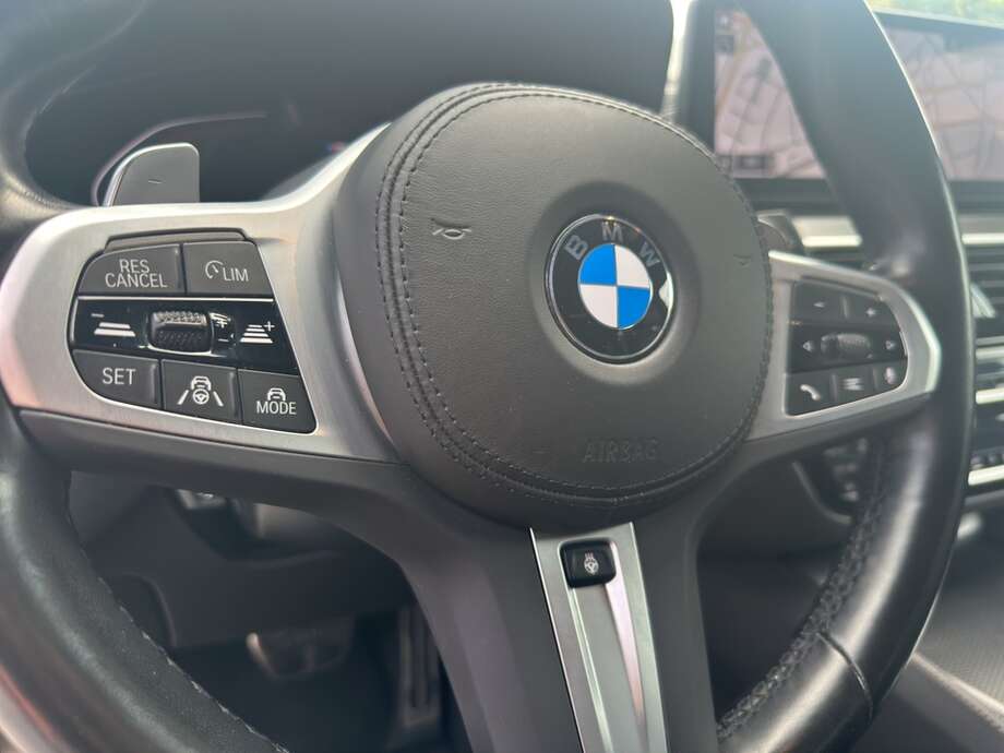 BMW 530d xDrive (Bild 9/19)