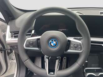 BMW iX1 xDrive30 (Bild 2/17)