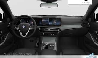 BMW 330i (Bild 2/5)