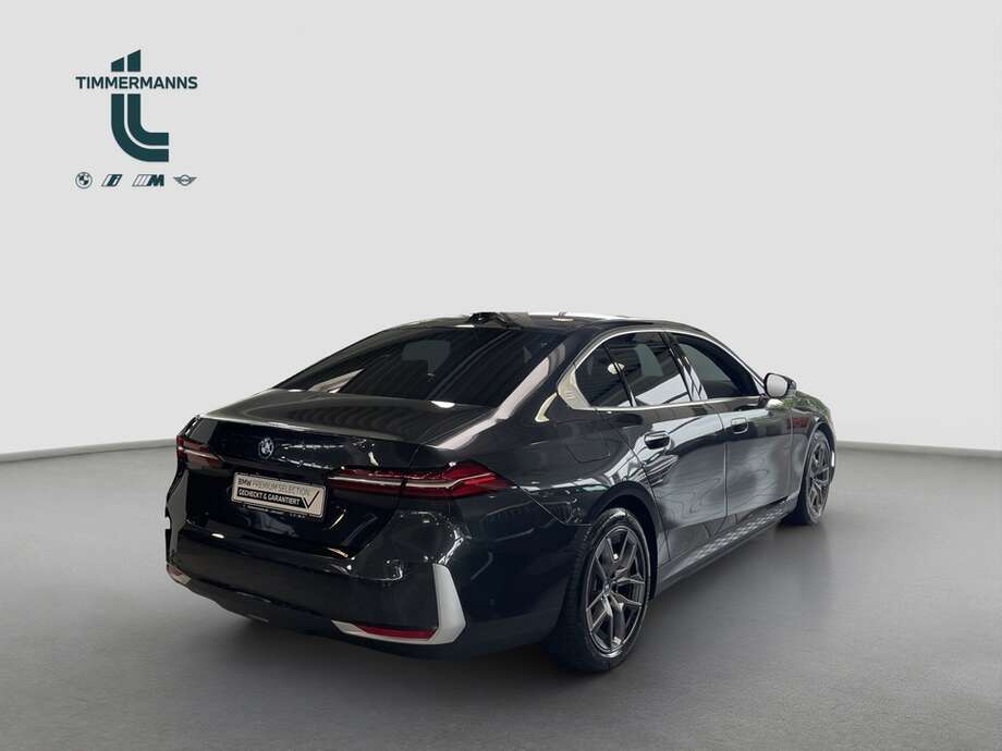 BMW 530 (Bild 5/17)