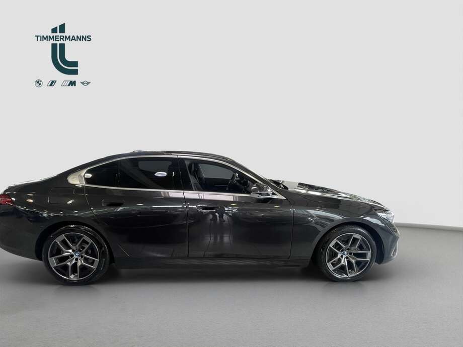 BMW 530 (Bild 6/17)