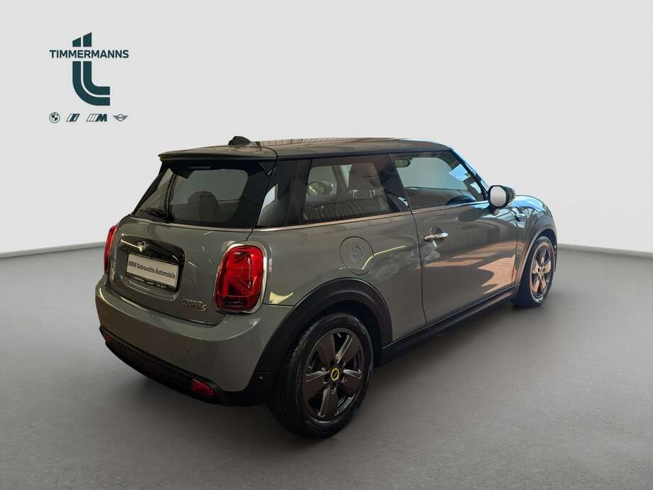 MINI Cooper SE (Bild 14/18)