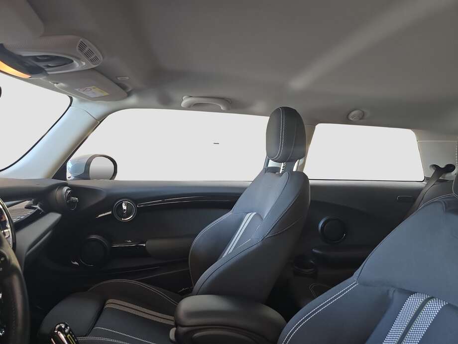 MINI Cooper SE (Bild 3/18)